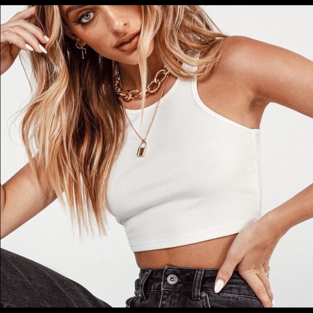 ✨✨In Search Of!✨✨✨Princess Polly Ribbed Tank - Picture 1 of 1